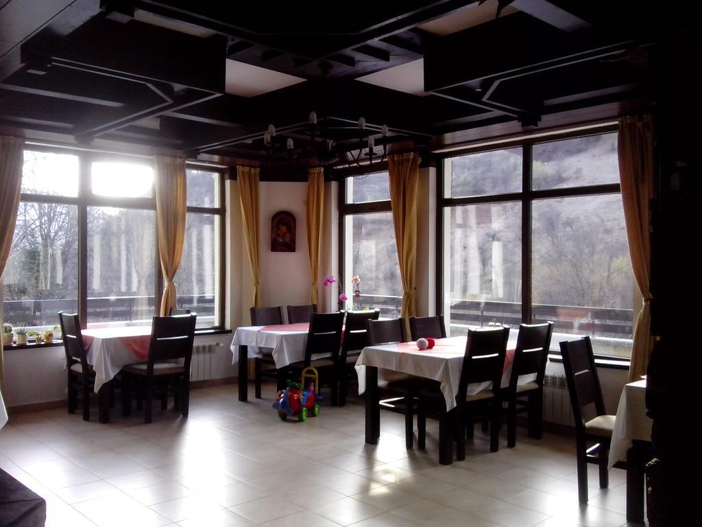 Villa Cherven Тетевен Екстер'єр фото